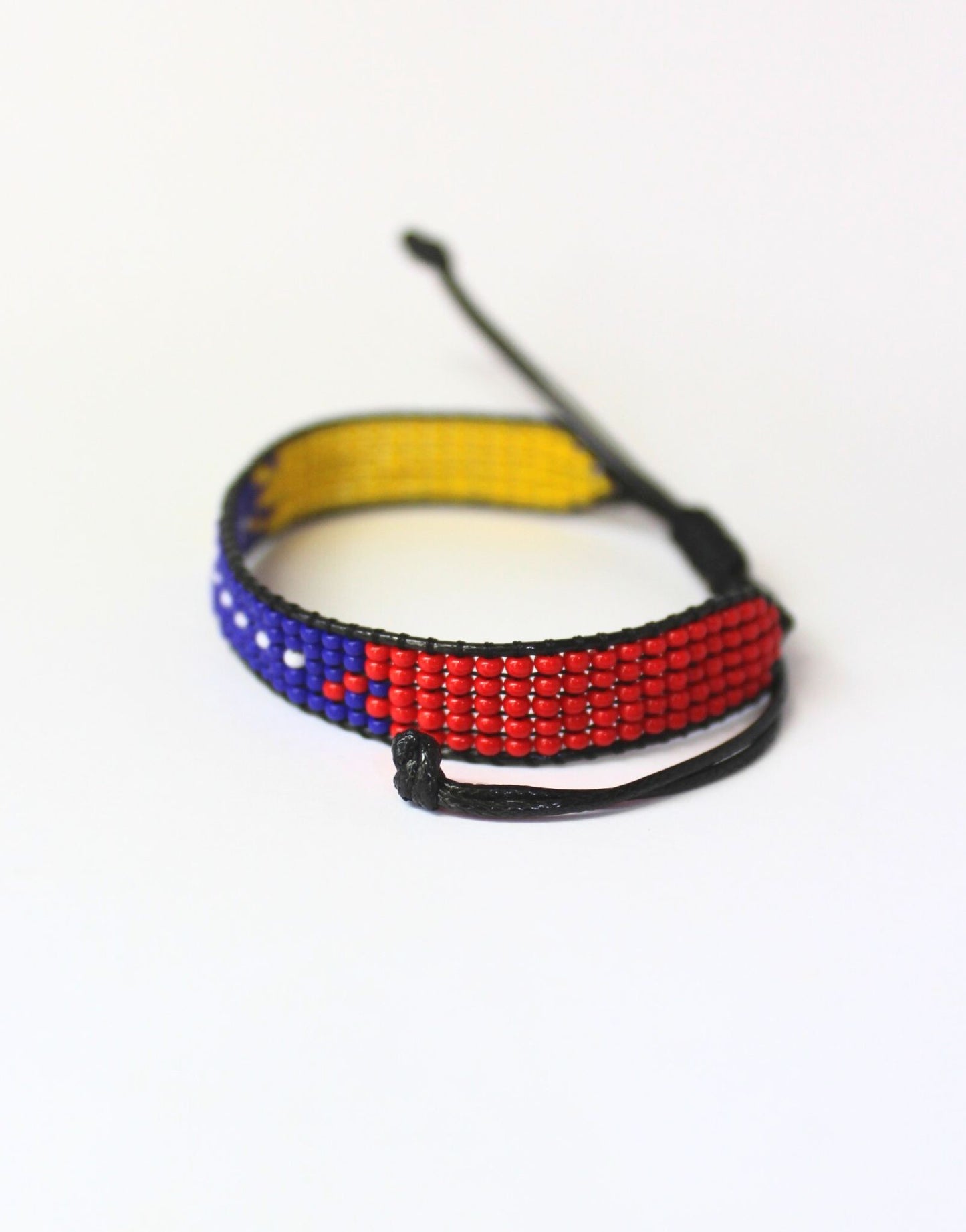 Tricolor